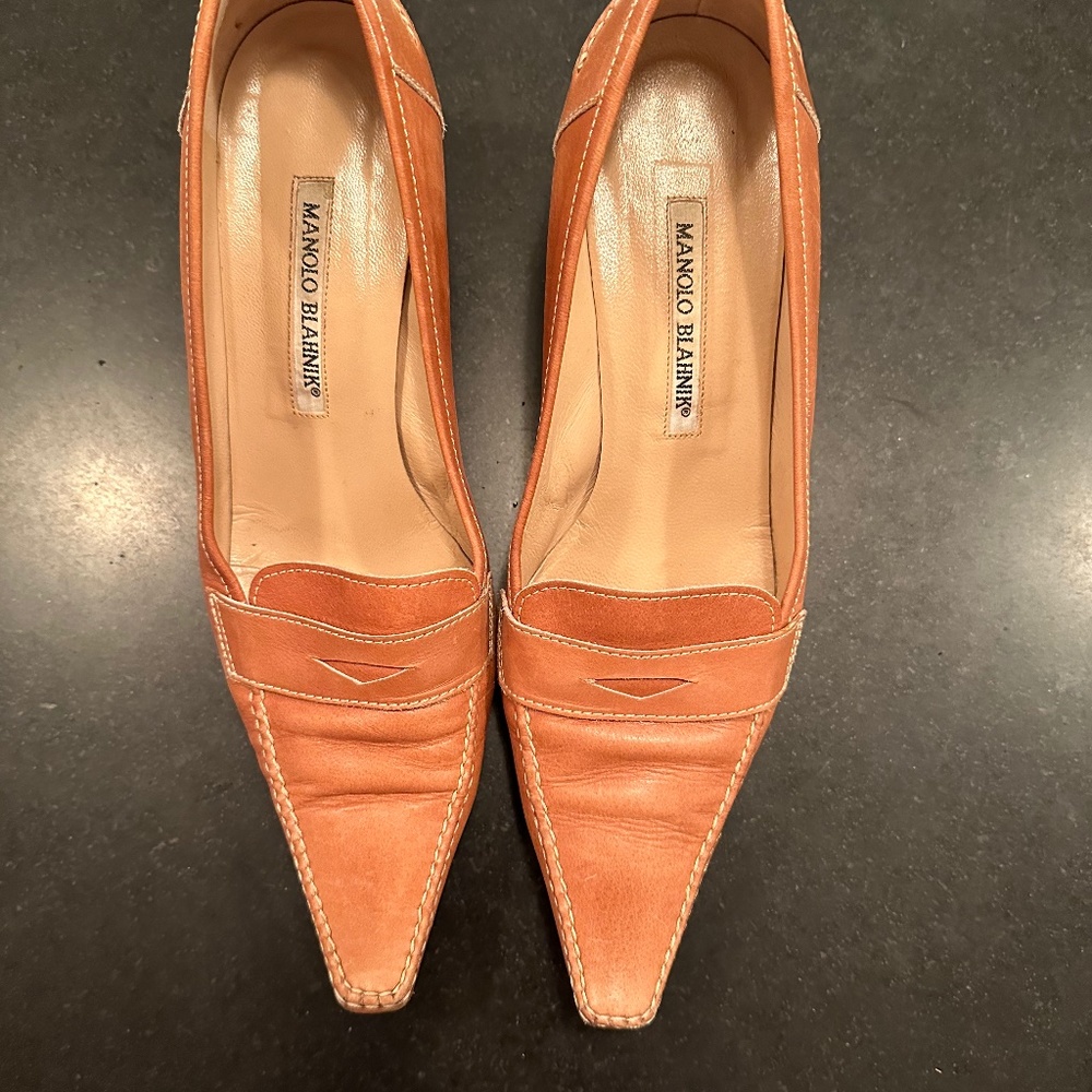 Manolo Blahnik Women's Kitty Heels